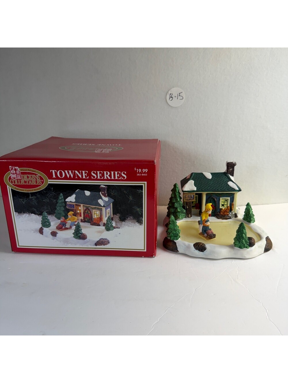 Vintage 1997 Dickens Collectables Towne Series Porcelain Skating Pond B-15